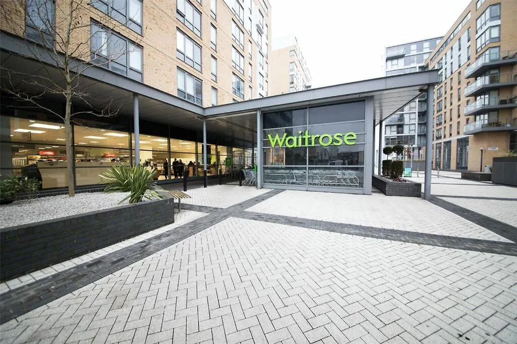 Large 1 Bed Apartment London Cutty Sark Greenwich Close To Canary Wharf - Perfect For Corporates And Tourists