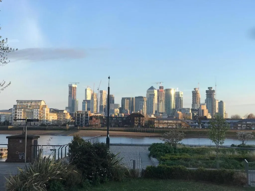 Large 1 Bed Apartment London Cutty Sark Greenwich Close To Canary Wharf - Perfect For Corporates And Tourists