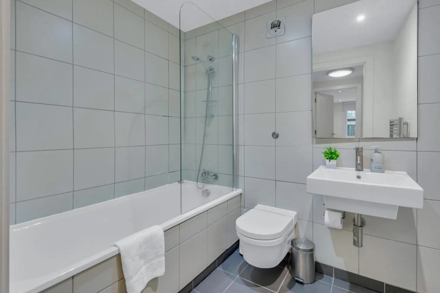 Large 1 Bed Apartment London Cutty Sark Greenwich Close To Canary Wharf - Perfect For Corporates And Tourists 0*,